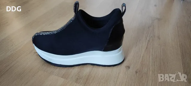 Сникерси, снимка 3 - Маратонки - 50066642