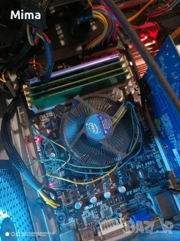 Дъно за компютър с процесор Intel i7 860 4 физически ядра 8 логически и 4 по 2Gb.Ram 