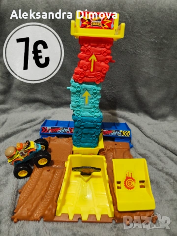 Продавам различни Hot Wheels писти, паркинг - цени на снимките, снимка 6 - Коли, камиони, мотори, писти - 53851390