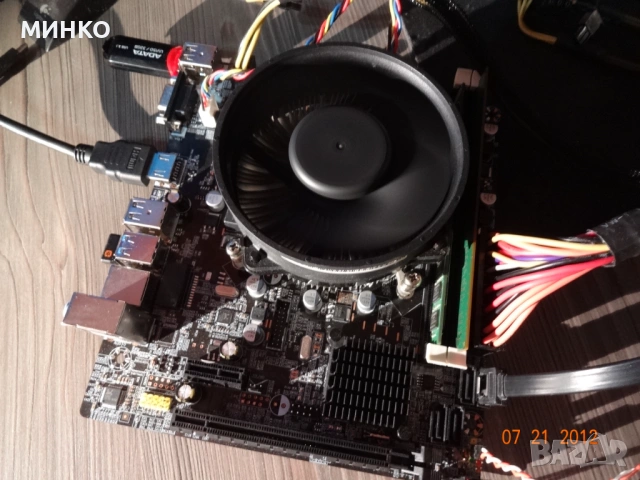 две дъна   ASROCK Z75 PRO3 Z75 1155  ,ITX B75 , снимка 7 - Дънни платки - 53754617
