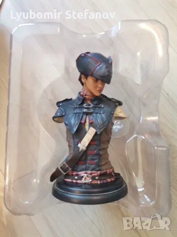 Екшън фигура Aveline De Grandpre Assassins Creed Legacy Collection "Лична колекция", снимка 2 - Аксесоари - 47239540