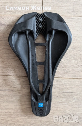 Седалка Pro Stealth Team 142 mm, снимка 2 - Части за велосипеди - 53880264