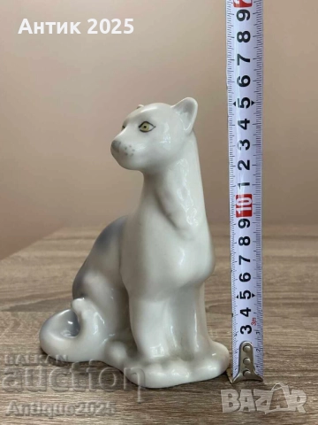 Рядка порцеланова статуетка на котка/пантера ЛФЗ (СССР), снимка 3 - Антикварни и старинни предмети - 51456801