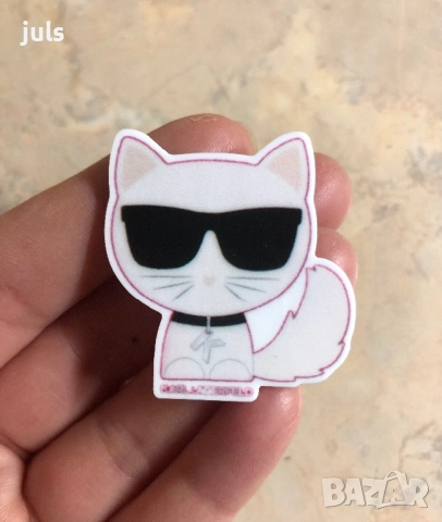 Брошка с котка Karl Lagerfeld, обеци русалката Ариел, снимка 4 - Обеци - 36976342