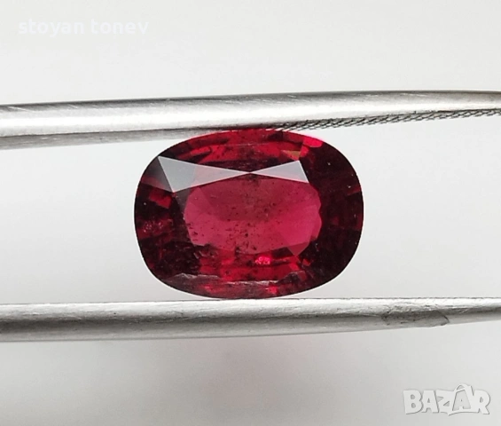 Натурален червен шпинел 2,08 карата с много добър цвят и блясък от Мианмар (Бирма)!, снимка 2 - Други - 54093925
