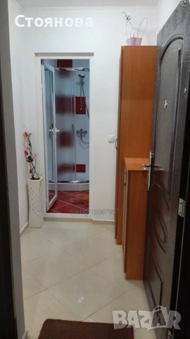 Собственик отдава под наем ЕДНОСТАЕН УЮТЕН апартамент в ж.к. "Лазур", до пицария Гранд Италия., снимка 15 - Апартаменти - 52963065