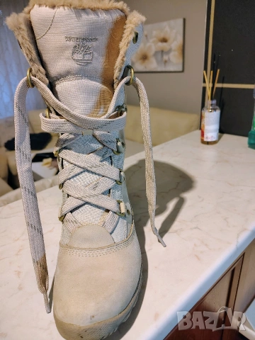 оригинални зимни боти Timberland , снимка 8 - Дамски боти - 53143122