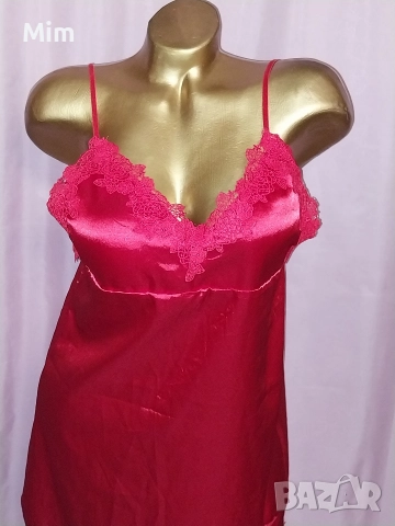 S Червена сатенена нощница , снимка 6 - Нощници - 52676282