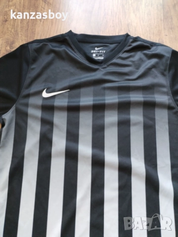 Nike - страхотна мъжка тениска L КАТО НОВА, снимка 4 - Тениски - 51659400