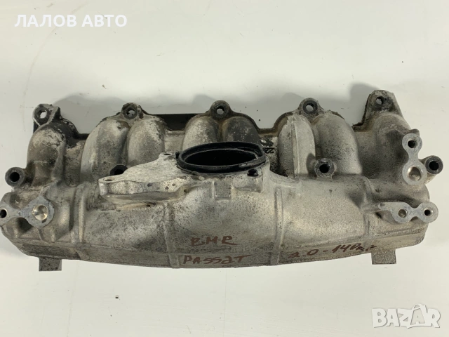 Всмукателен колектор 2.0 TDI 140hp BMR код на двигателя , снимка 2 - Части - 53689976