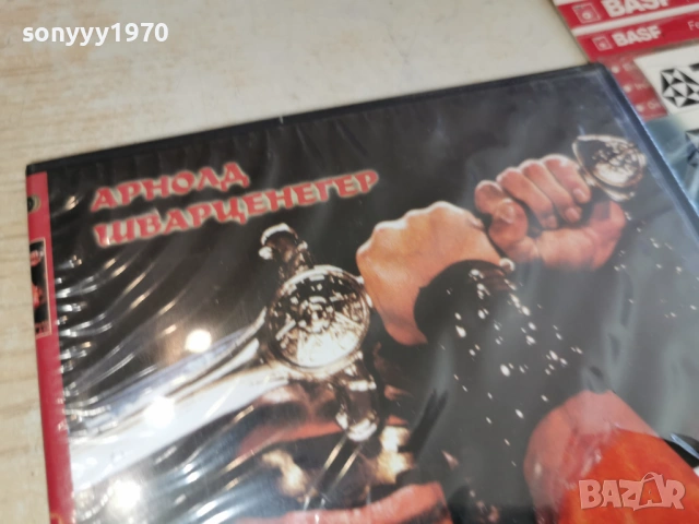 ЧЕРВЕНАТА СОНЯ ДВД 0503261628H1E6R66, снимка 9 - DVD филми - 53724052