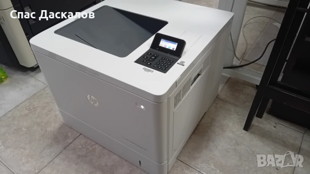 Нов! Цветен лазерен принтер HP Laser Jet Enterprise M552 с дуплекс и мрежа, снимка 2 - Принтери, копири, скенери - 54269746