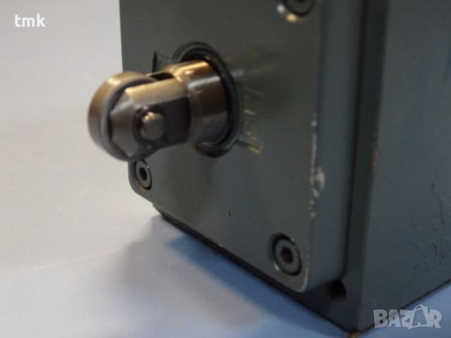 Хидравличен изключвател Rexroth FMR10P33-12/0 directional control valve, снимка 4 - Резервни части за машини - 45337280