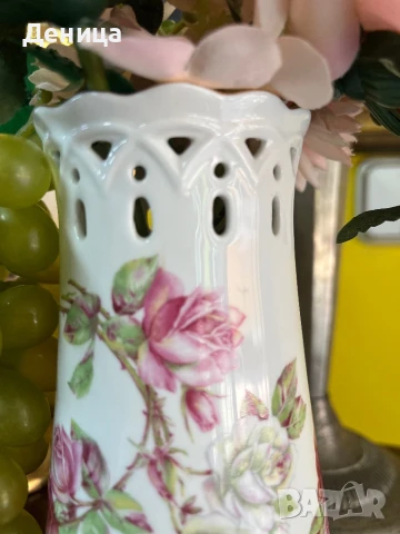 Aynsley  “Elizabeth Rose”🌹  Фин английски порцелан Ваза с дантела💗 , снимка 5 - Вази - 51174349