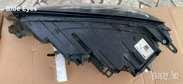 Оригинален фар HELLA за Фолкваген Туарег (VW Touareg) Facelift, снимка 6 - Части - 45698481