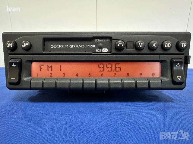 Продавам аудио плеър Becker Grand Prix BE2230