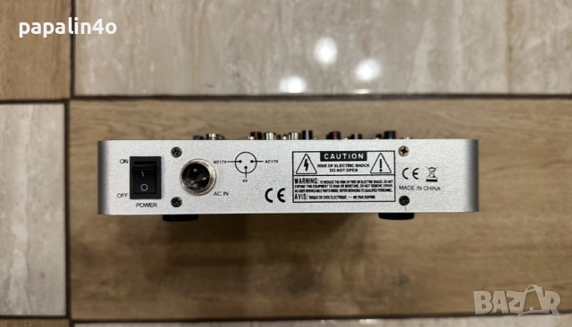 4 канален миксер (мишпулт), снимка 2 - Ресийвъри, усилватели, смесителни пултове - 53042536