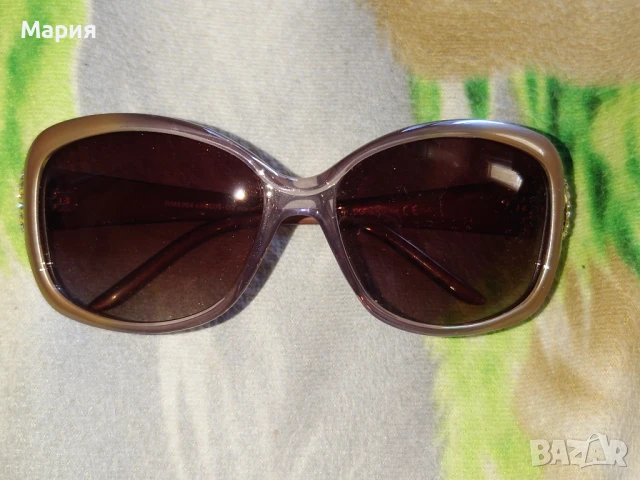 Слънчеви очила (с калъф), снимка 4 - Слънчеви и диоптрични очила - 50592146