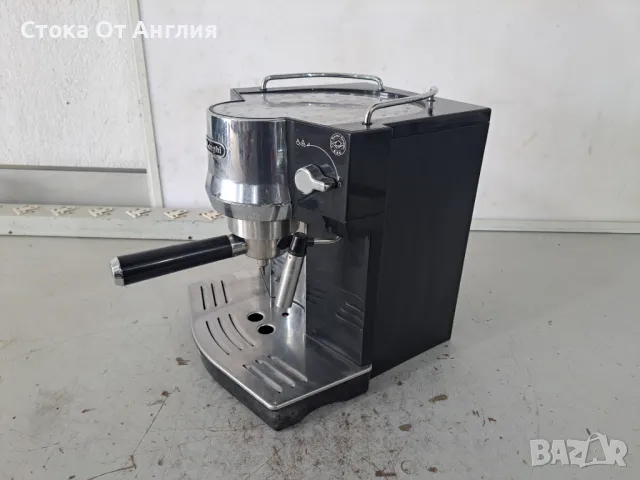 Кафемашина - Delonghi EC820.B, снимка 3 - Кафемашини - 49651098