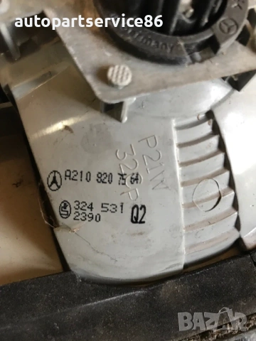 Вътрешна задна светлина лява за врата на багажника за Mercedes E-Class W210 (2001) A2108207564, снимка 2 - Части - 54214143