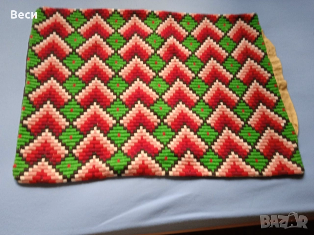 Ръчно бродирани калъфки за декоративни възглавници, снимка 3 - Декорация за дома - 51465083