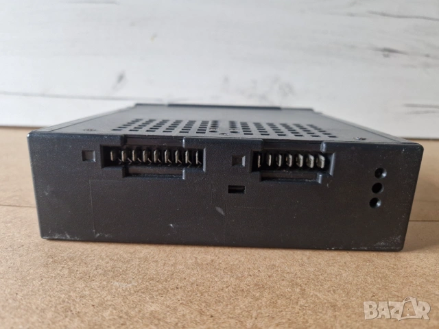 Касетофон за кола, снимка 5 - Радиокасетофони, транзистори - 53333645