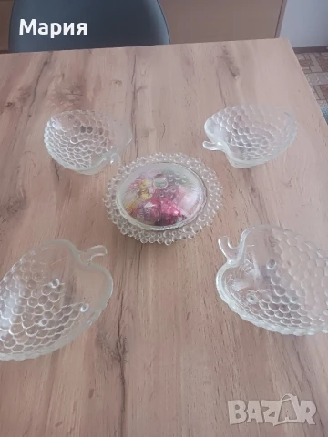 Плата за  ядки 4 броя плюс бонбониера , снимка 2 - Аксесоари за кухня - 50682877