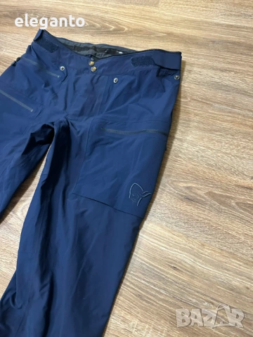 Висок клас мъжко Norrona Lyngen GoreTex infinium Hybrid Pants , M размер, снимка 4 - Спортни дрехи, екипи - 53456925