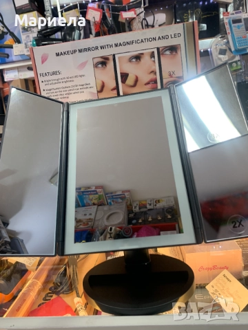 Козметично огледало с LED осветление и увеличение, снимка 2 - Други стоки за дома - 52155610