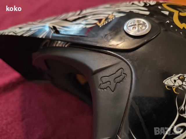 Каска Fox V3 Pilot оригинална, снимка 5 - Аксесоари и консумативи - 53787425