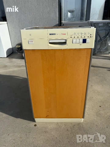 Съдомиялна Bosch 45 см за вграждане под плот, снимка 2 - Съдомиялни - 52834720