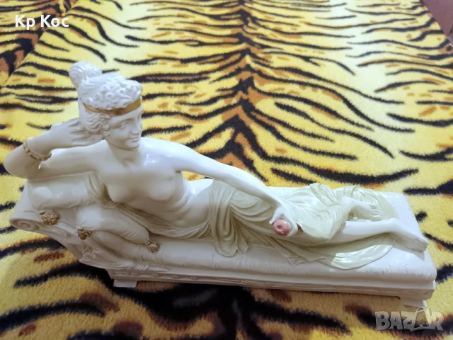 Неокласическа елегантна статуя Венера Победителка (Полин Бонапарт) Venus Victrix, снимка 8 - Статуетки - 50990307