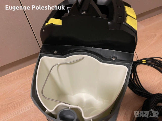 Продавам прахосмукачка-екстрактор Karcher Puzzi 8/1 С. 2 броя, снимка 13 - Прахосмукачки - 54003598