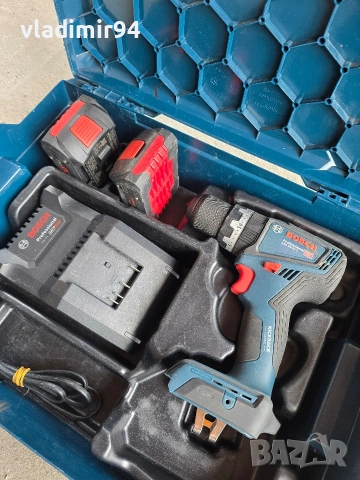 Bosch GSB 18V-90 C, снимка 2 - Винтоверти - 53761430