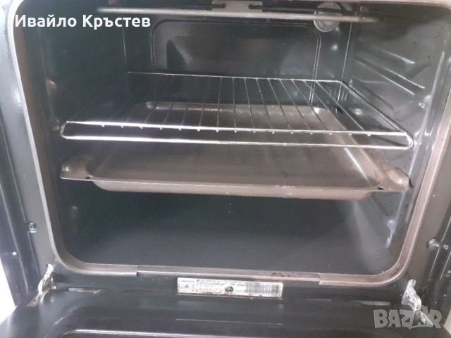 Продавам фурна за вграждане с керамични котлони , снимка 4 - Печки, фурни - 54170078