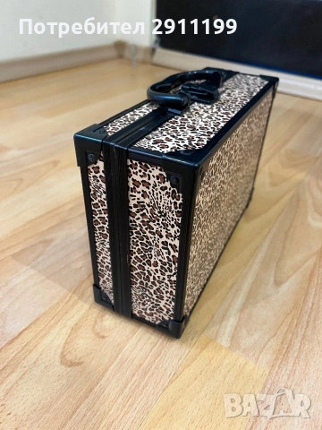 Малък куфар, снимка 4 - Куфари с инструменти - 53837019