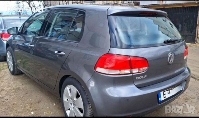 VW Golf, снимка 1 - Автомобили и джипове - 46337649