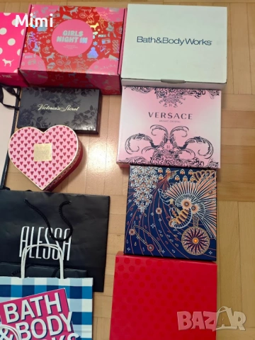 Маркови торбички и кутии Victoria's Secret, Bath and Body works, Kiko Milano, Guess, Pandora и други, снимка 4 - Други - 48374973