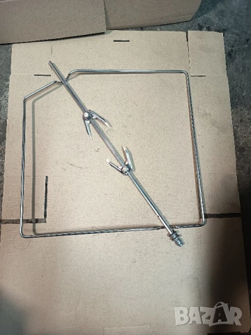 За готварска печка INDESIT чекмедже, скара, тавичка, грил 6, снимка 17 - Печки, фурни - 51229597