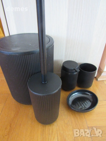 Комплект за баня от 5 части ,черен