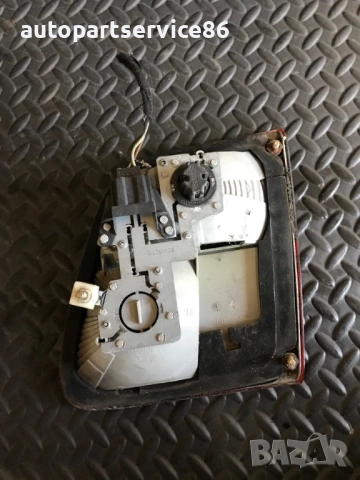 Вътрешна задна светлина лява за врата на багажника за Mercedes E-Class W210 (2001) A2108207564, снимка 3 - Части - 54214143