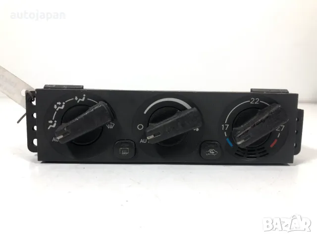 Управление парно Mitsubishi Carisma 2001г MR360474