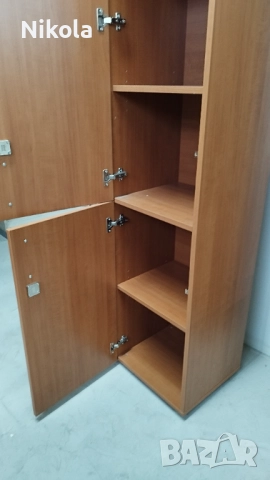 Еднокрил гардероб с рафтове на две нива със заключване - Офис шкафове 54/200/40, снимка 15 - Гардероби - 51843477