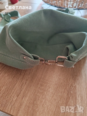 Чанта от естествена кожа, цвят мента , снимка 3 - Чанти - 53691768