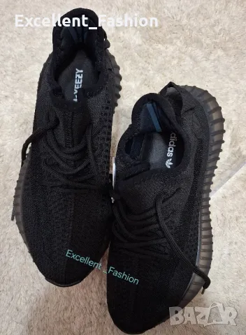 Унисекс модел Adidas yeezy boost 350 V2, снимка 2 - Маратонки - 48888739