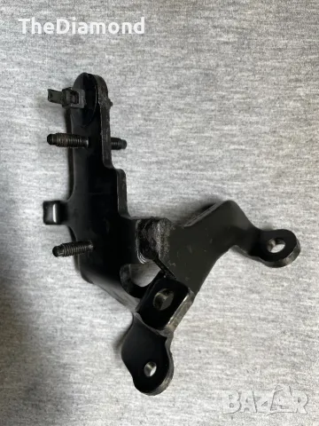 Държач за вакуум клапани (Volvo), снимка 2 - Части - 50207322