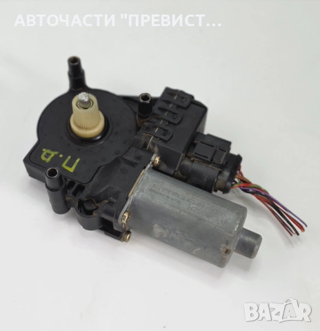 Предно Дясно Моторче Стъклоповдигач Ауди А6 Ц5 Audi A6 C5 Allroad 99-05г OEM 0130821774, снимка 2 - Части - 53917528