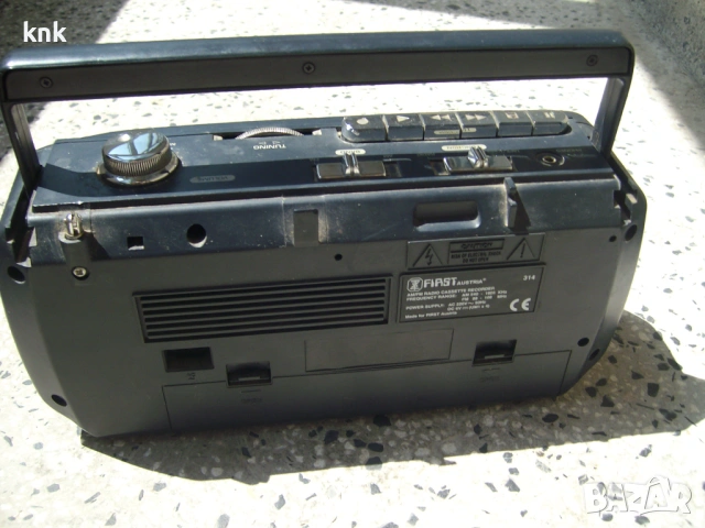 Касетофон First Austria, снимка 2 - Радиокасетофони, транзистори - 53255454