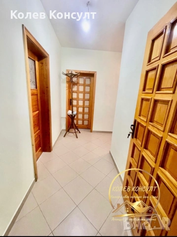 Двуетажна къща град Гълъбово, снимка 11 - Къщи - 53858123