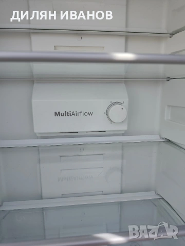 Хладилник с фризер Bosch , снимка 6 - Хладилници - 53574594